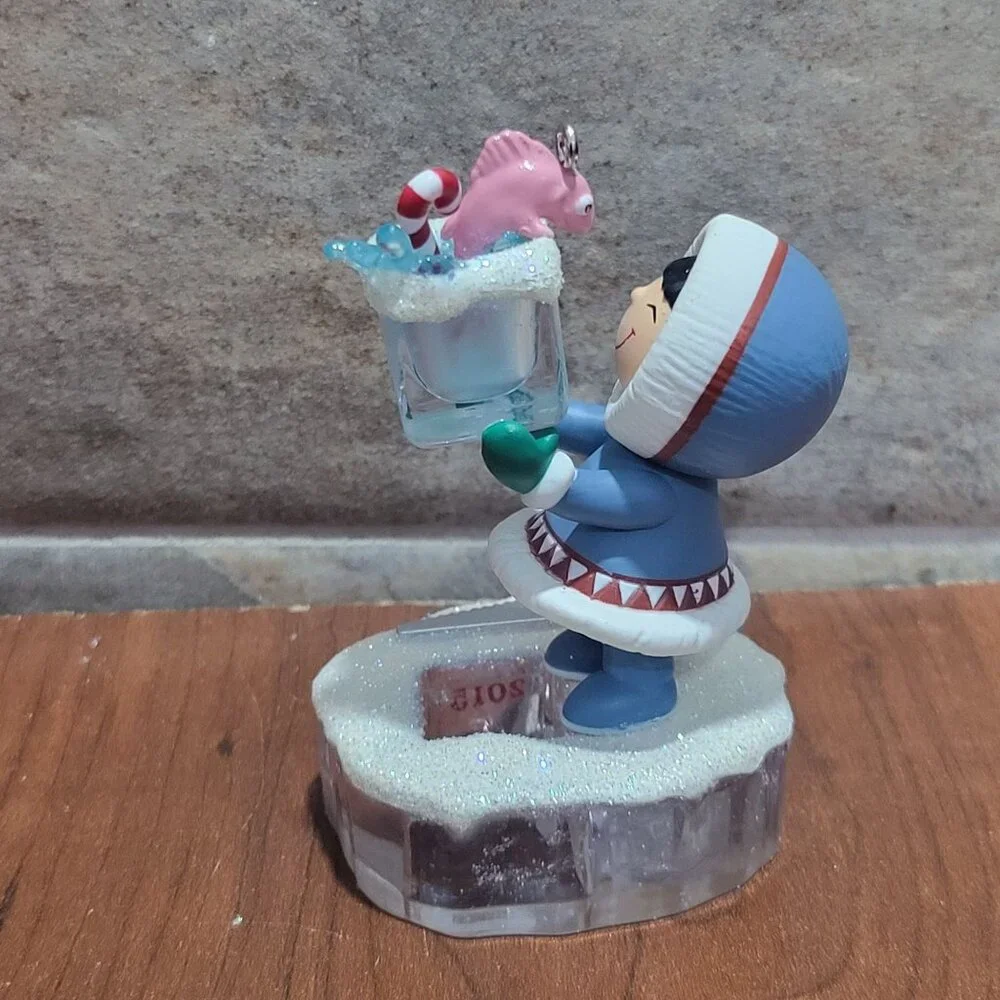 Hallmark Christmas Ornament Frosty Friends 2015 Fish Fishbowl Block of Artic Ice